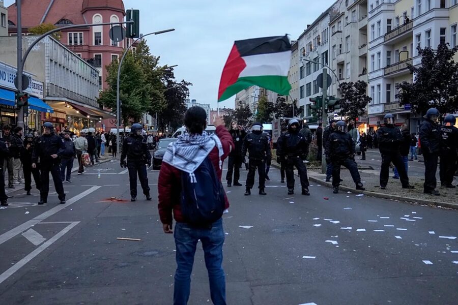Italy Erupts: Pro-Palestine Demo Sparks Riots