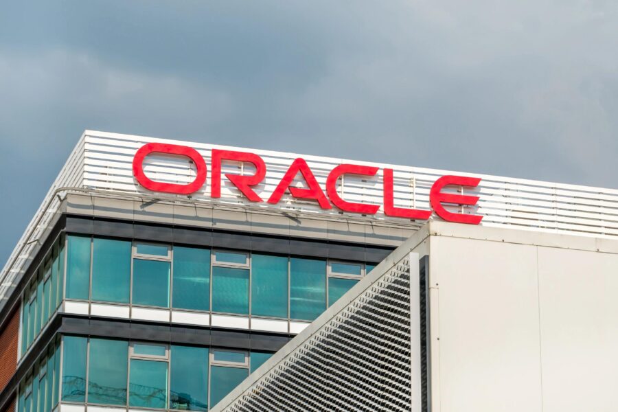 Oracle Shakes Market with $300 Billion AI Deal