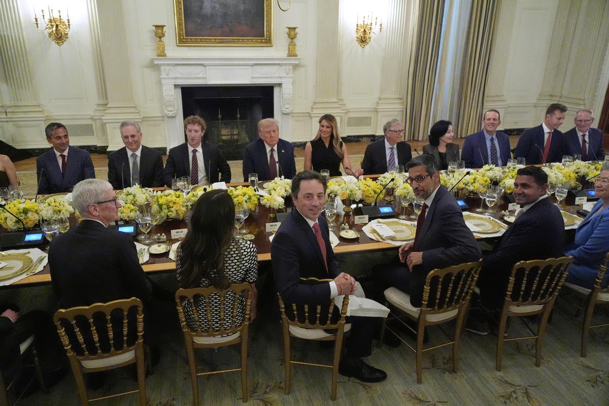 Trump Hosts Tech Titans at White House