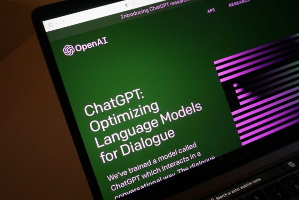 Kelebihan dan Kekurangan Aplikasi ChatGPT untuk Mac vs Web